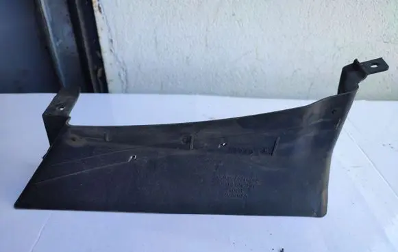 Audi A6 S6 C6 4F Intercooler air guide/duct channel 4F0129617