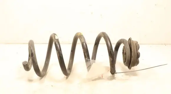 Nissan X-Trail T32 Coil spring/strut mount 