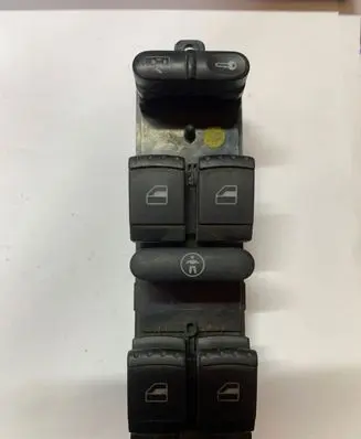 Volkswagen PASSAT B7 Electric window control switch 1J4959857B