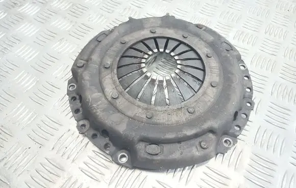 Volkswagen PASSAT B4 Pressure plate 
