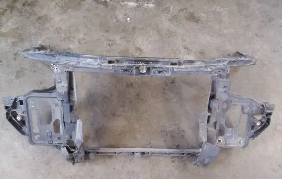 Chrysler Sebring (JS) Radiator support slam panel