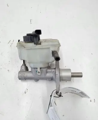Skoda Octavia Mk2 (1Z) Master brake cylinder