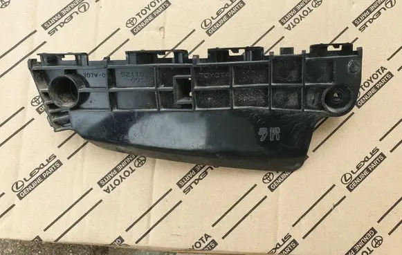 Toyota Land Cruiser (J200) Front bumper mounting bracket 5211560141