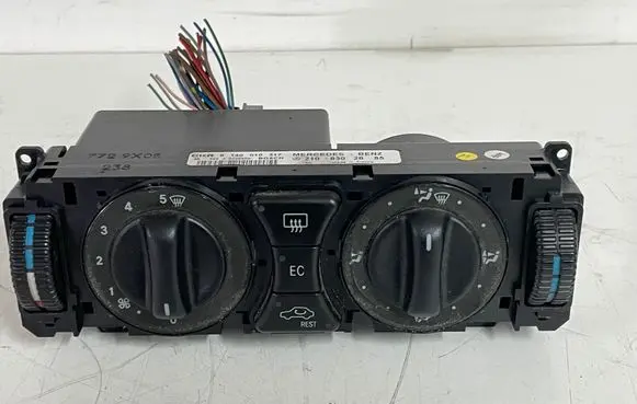 Mercedes-Benz E W210 Climate control unit 2108302885