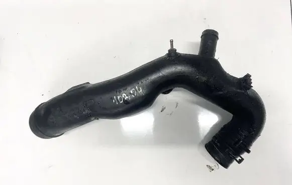 Intercooler hose/pipe