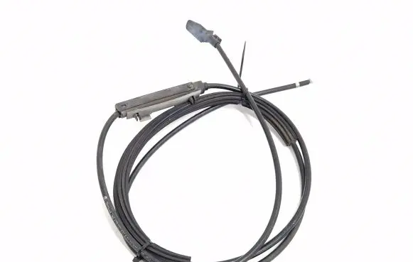 Skoda Superb B6 (3T) Engine bonnet/hood lock release cable 3T0823535A