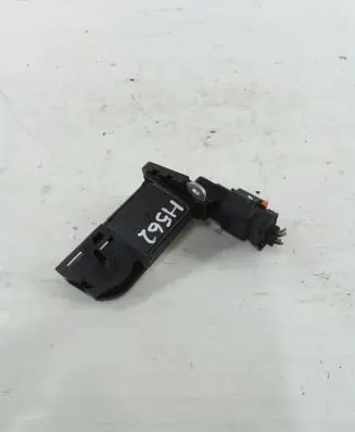 Opel Crossland X Mass air flow meter 9677093080