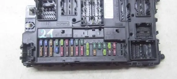 Ford Mondeo MK V Central body control module FU5T-15604-DFC