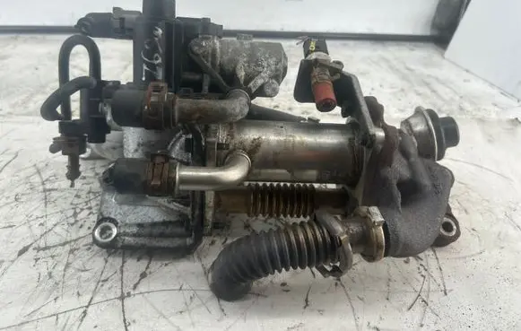 Dacia Duster EGR valve cooler 147355713R