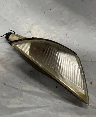 Mitsubishi Carisma Front indicator light MB952158