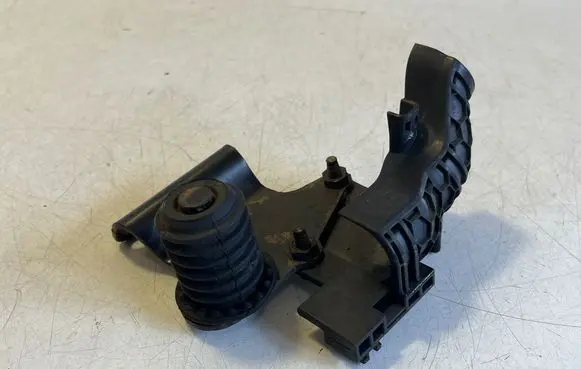 Mercedes-Benz Vito Viano W447 Other engine bay part A4475281000
