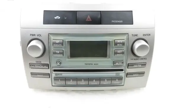 Toyota Corolla Verso E121 Radio/CD/DVD/GPS head unit 861200F010