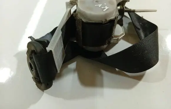 Opel Signum Middle seatbelt (rear) 