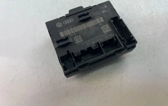 Audi Q3 8U Other control units/modules 8X0959792E