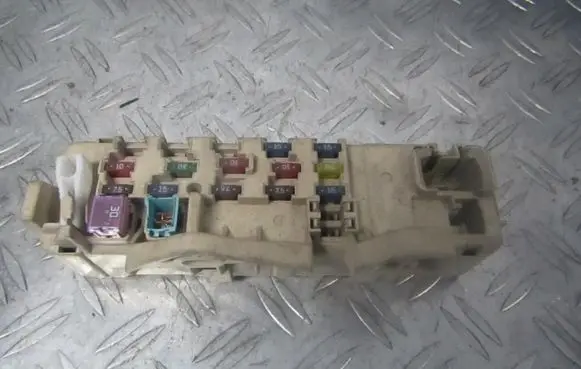 Mazda 626 Fuse box set