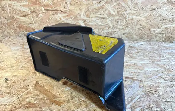 Volvo S60 Battery box tray cover/lid 09472377