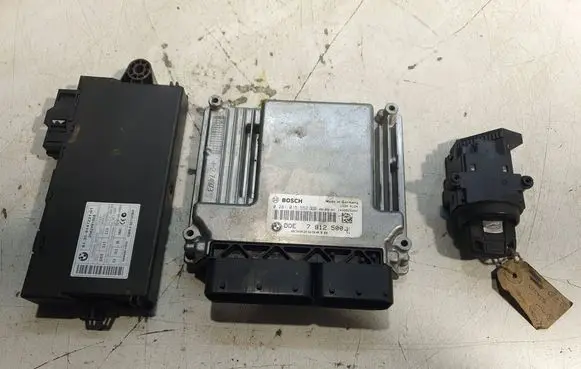 BMW 5 E60 E61 Engine ECU kit and lock set 7812500 0281015552 030299418