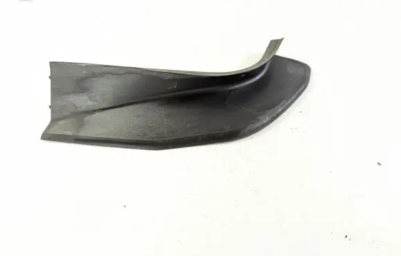 BMW 5 F10 F11 Rear/tail light trim molding 7204376