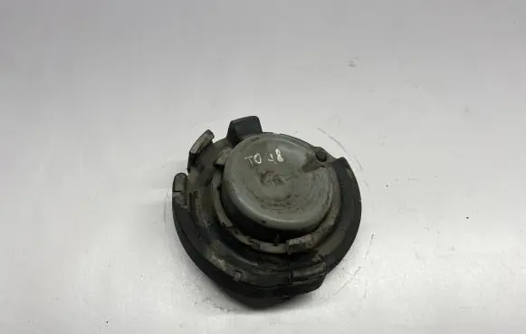 Chrysler Pacifica Front upper strut mount 68218024AB