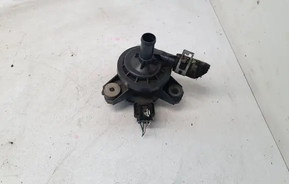 Toyota Auris E180 Electric auxiliary coolant/water pump G904052010