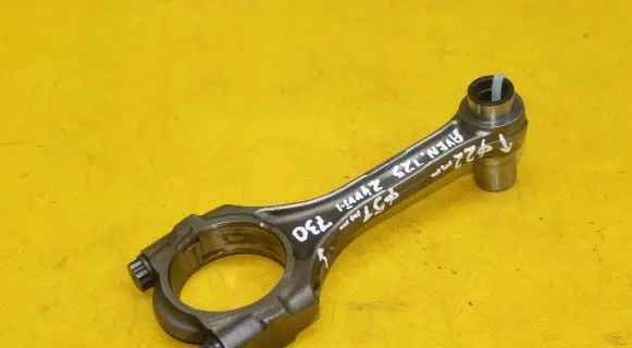 Toyota Avensis T250 Connecting rod/conrod 40M