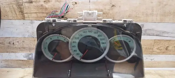 Toyota Corolla Verso AR10 Speedometer (instrument cluster) 838000F090 MB2574303100