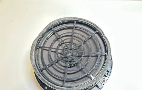 Audi A4 S4 B8 8K Front door speaker A019089