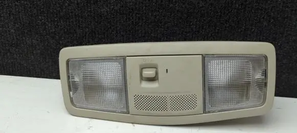 Mitsubishi Outlander Front seat light 8401A009ZZ