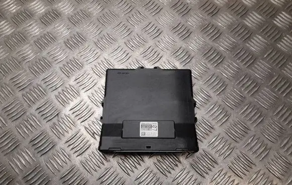 Toyota RAV 4 (XA40) Engine control unit/module 8998142070