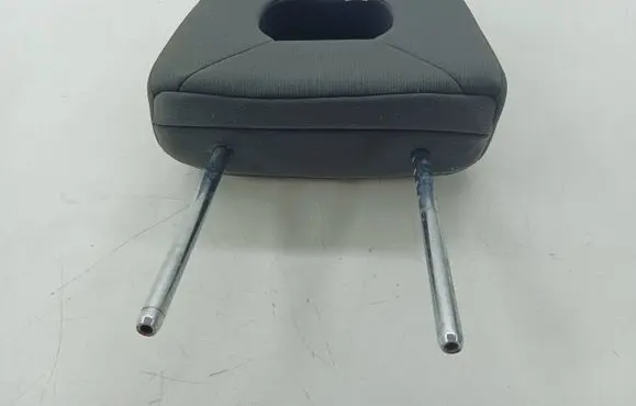 Nissan X-Trail T30 Front seat headrest 