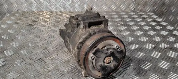 Volkswagen PASSAT B6 Air conditioning (A/C) compressor (pump) 1K0820803S 05680603663 8680F