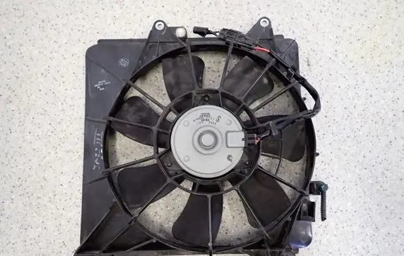Honda Jazz Air conditioning (A/C) fan (condenser) 