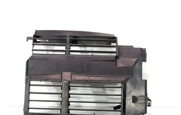 Ford Focus Radiator cooling fan shroud F1EB8475EC