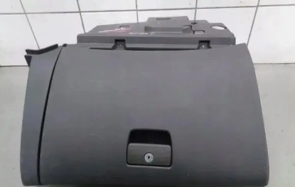 Chevrolet Cruze Other center console (tunnel) element