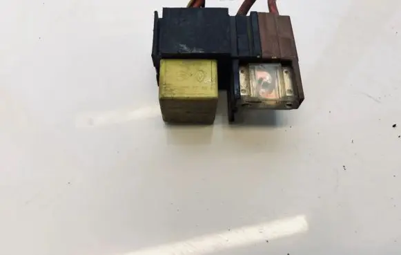 Renault Clio II Other relay 7700844253