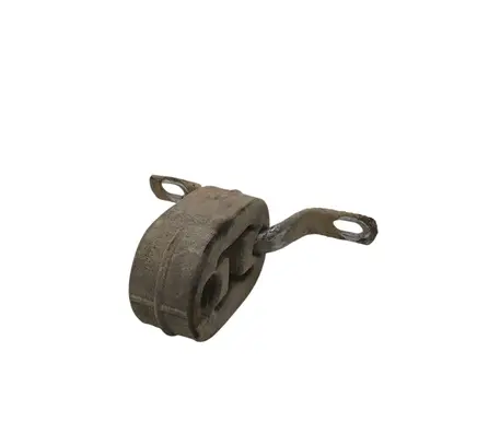 Volkswagen PASSAT B5 Muffler mount bracket/holder 