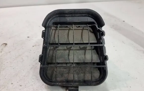 Audi A6 S6 C7 4G Quarter panel pressure vent 4G9819161B