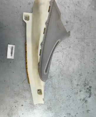 (C) pillar trim