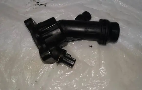 Volvo V40 Cross country Thermostat/thermostat housing 31293556 C90XB
