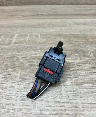 Ford Focus Interior fan control switch 98AWI8578AF