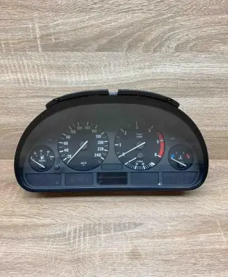 BMW 5 E39 Speedometer (instrument cluster) 6907018 110008735