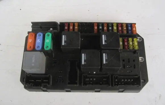 Jaguar XJ X351 Fuse module AW9314A073BC