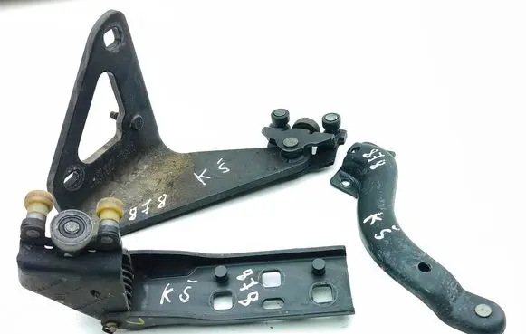Opel Vivaro Roller guide/hinge set 745978999R 93451800