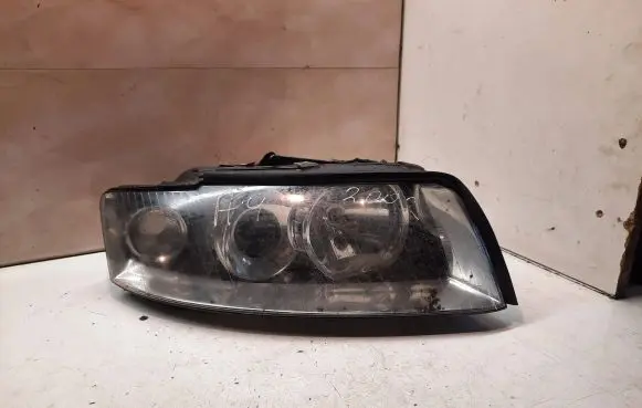 Audi A4 S4 B6 8E 8H Headlight/headlamp 89305709 088049
