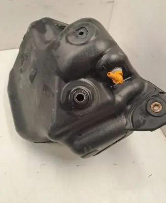 BMW X5 F15 AdBlue liquid reservoir 7295653