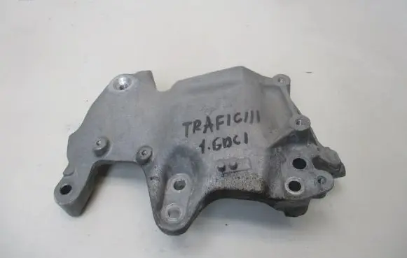 Opel Vivaro Engine mounting bracket