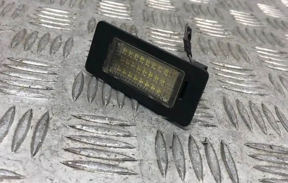 BMW 5 E60 E61 Number plate light 1378149 828814