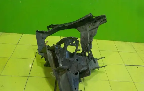 Opel Zafira A Front side member NP506