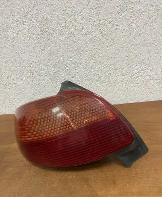 Peugeot 206 Tailgate rear/tail lights 11A116B E1045
