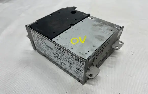 Mercedes-Benz GLE W167 Radio/GPS head unit trim A1679005318